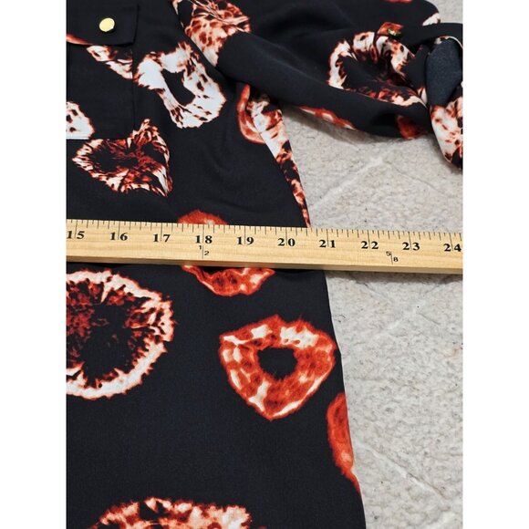 Halston‎ Women's Black Printed Button Up Blouse Roll Tab Sleeve Size L NWT - Picture 11 of 13